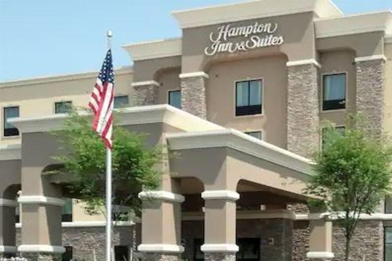 Hampton Inn & Suites Philadelphia Montgomeryville North Wales Exterior photo