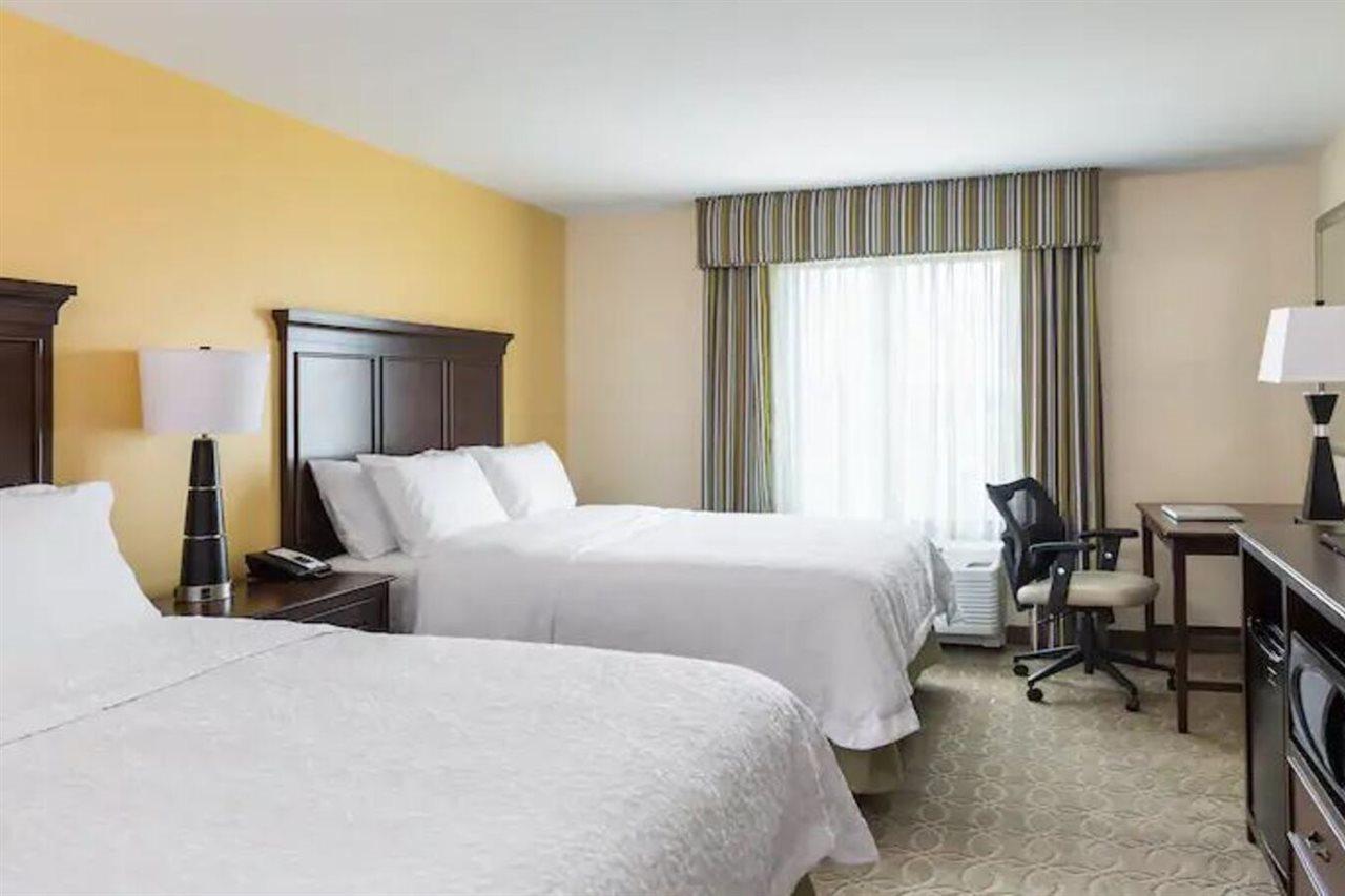 Hampton Inn & Suites Philadelphia Montgomeryville North Wales Exterior photo