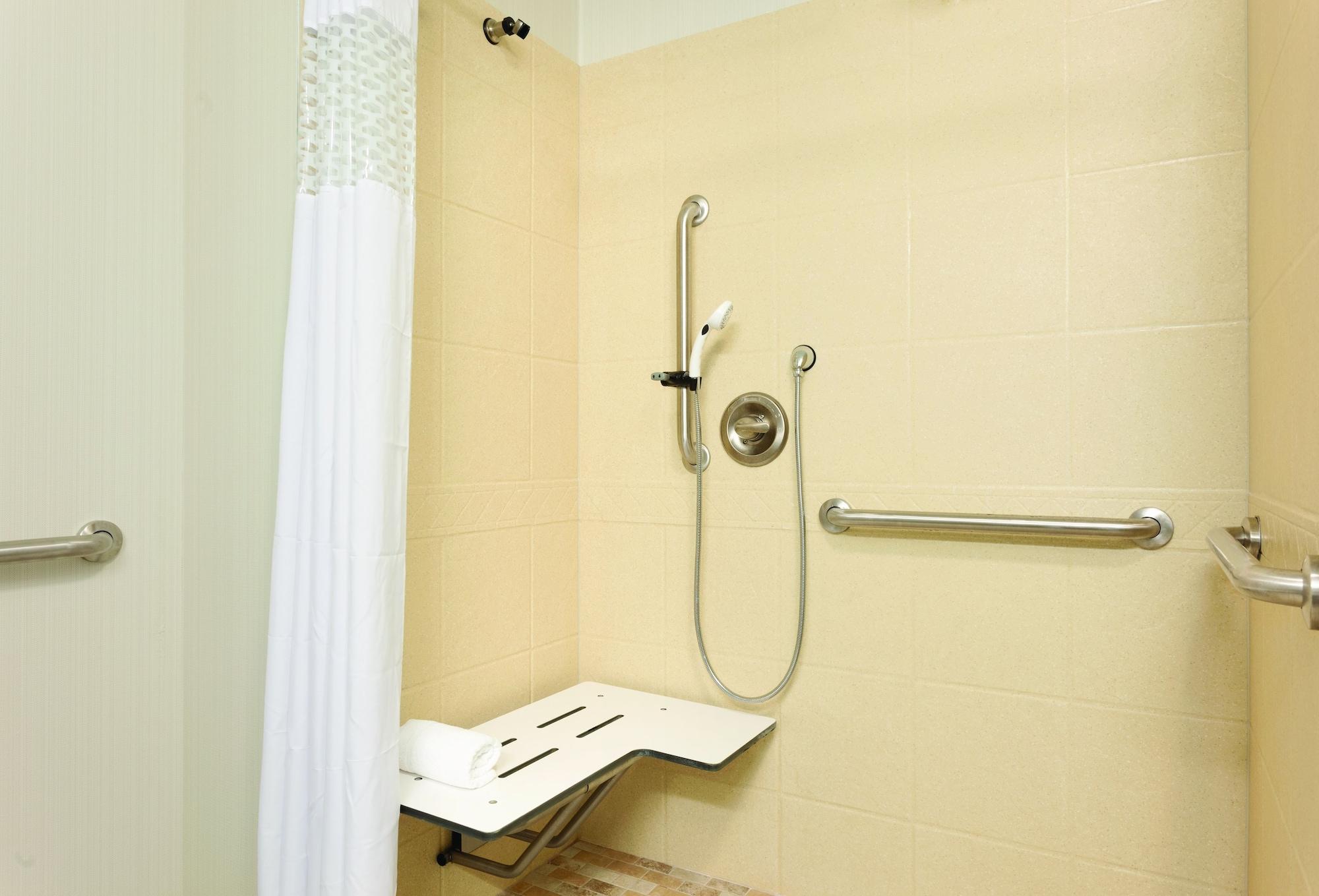 Hampton Inn & Suites Philadelphia Montgomeryville North Wales Exterior photo