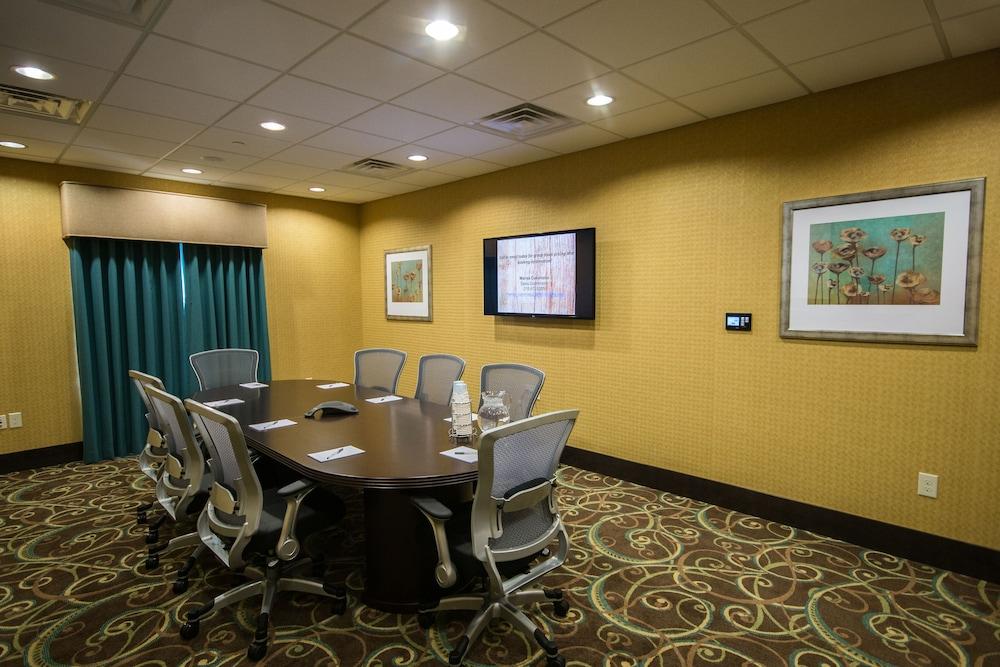 Hampton Inn & Suites Philadelphia Montgomeryville North Wales Exterior photo